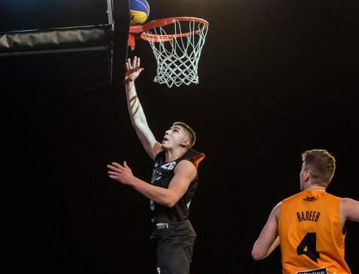 «Грязные парни», «ХелиТаб» и «Байкал» сыграют в заключительном тандеме сезона