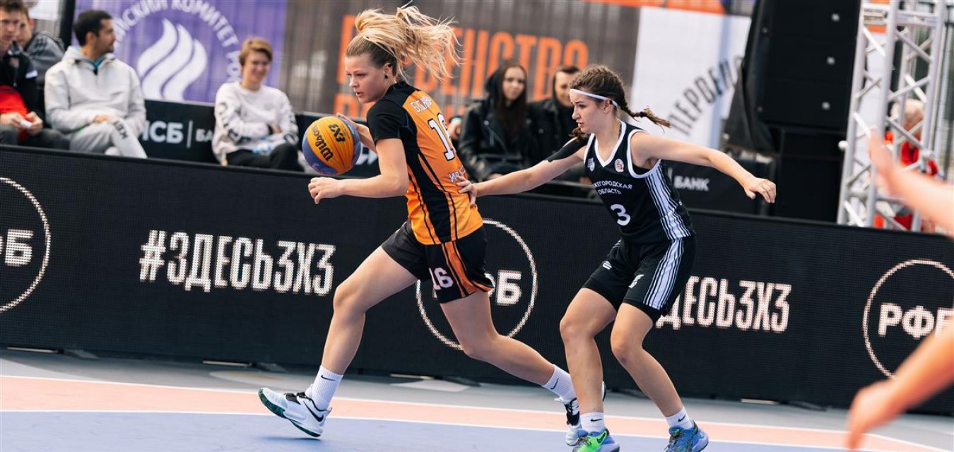 На Первенстве U18 определились 8 участников плей-офф из 12