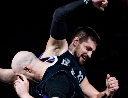 Жара в полуфиналах: титул разыграют «Бэд Бойс» и Inanomo