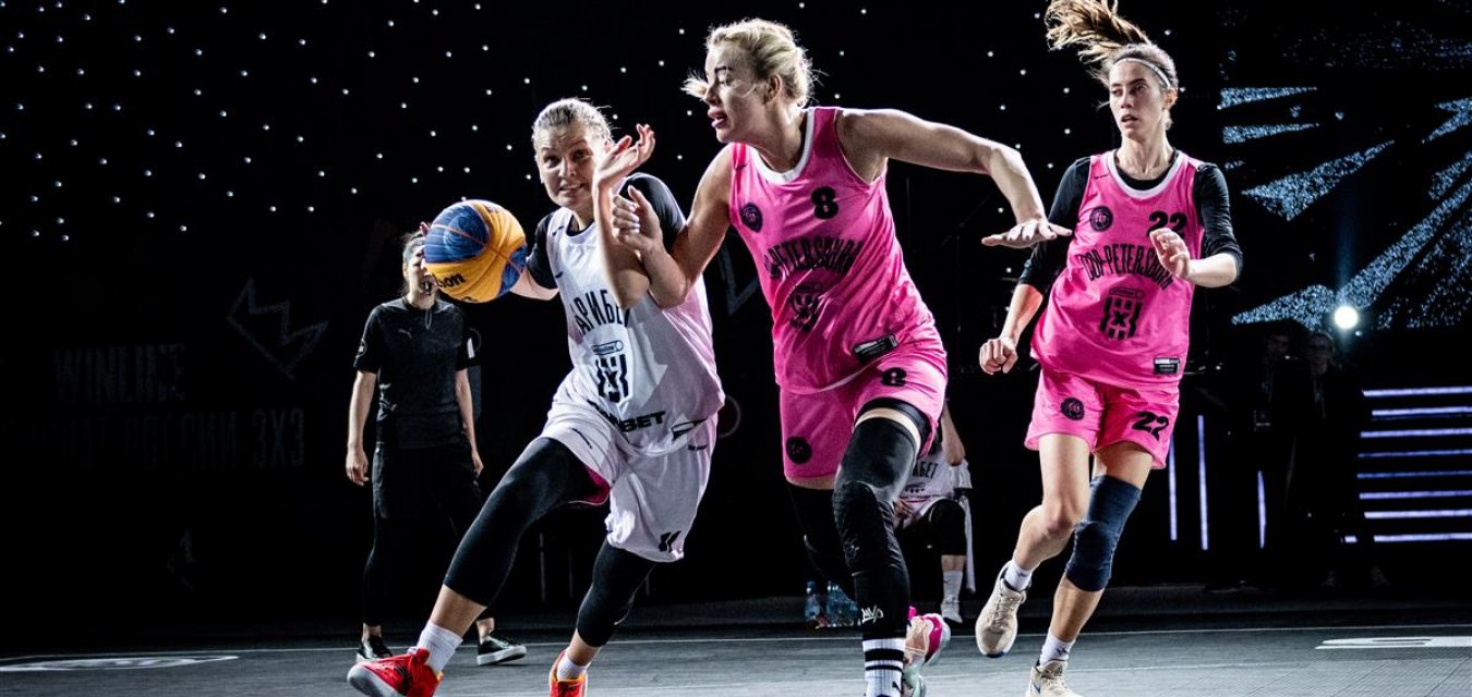 «Парибет» лидирует в одиночестве