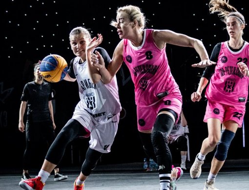 «Парибет» лидирует в одиночестве