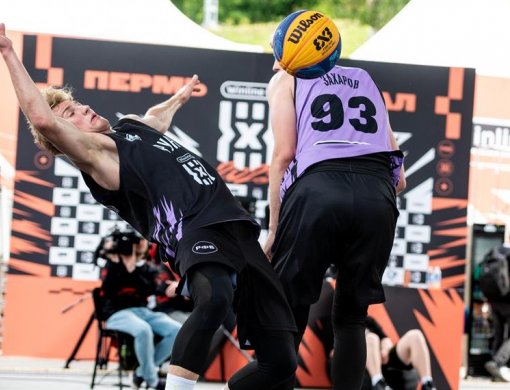 «Руна» доминирует, на второе место сразу три претендента